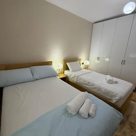 One-bedroom In The Heart Of Appartement Tirana